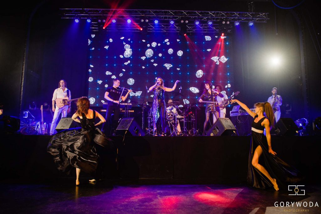 Streing, Voice & Dance