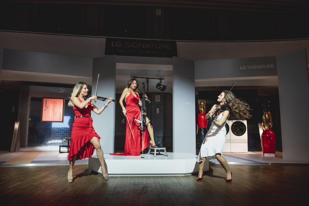 Diamond Strings trio LIVE