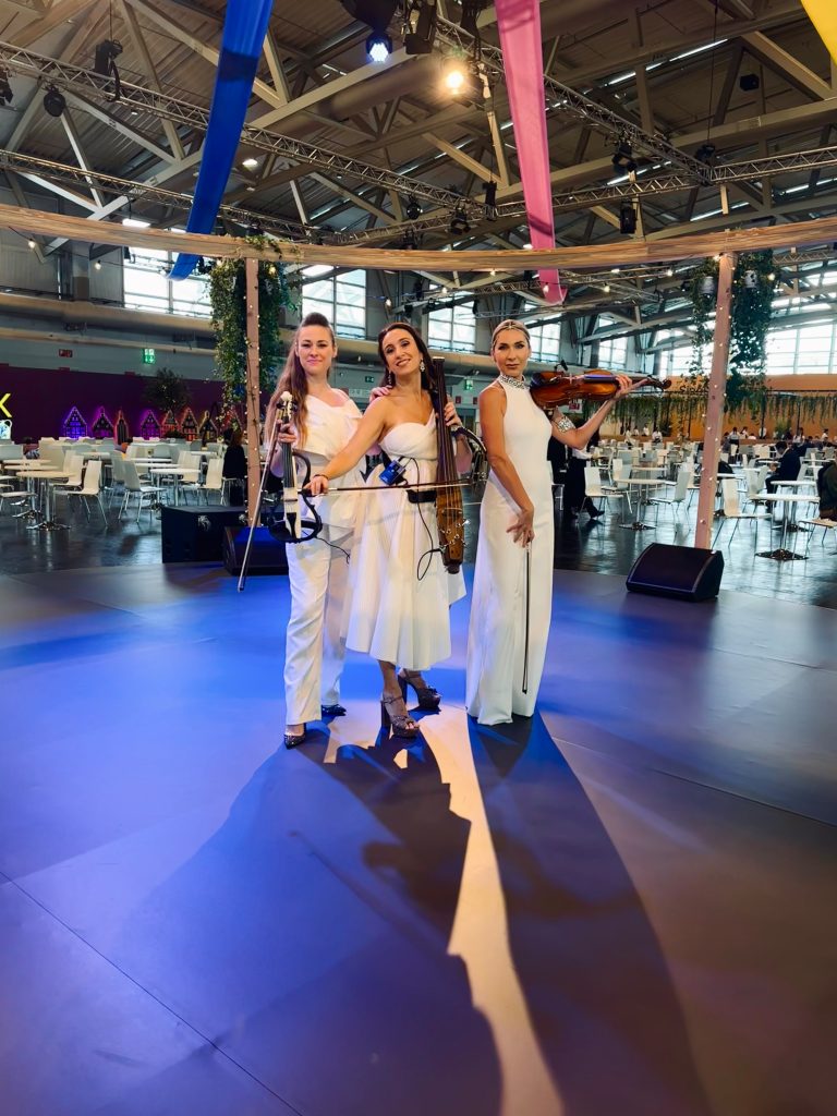 Diamond Strings Trio White Costumes