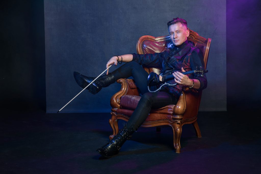Electrci Male Violinist